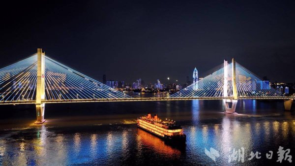 秦安配资 一票难求 “知音号”暑期增演